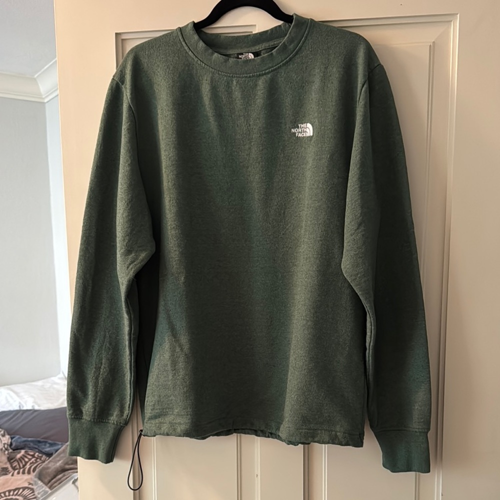 The North Face Men's Green lightweight Sweatshirt